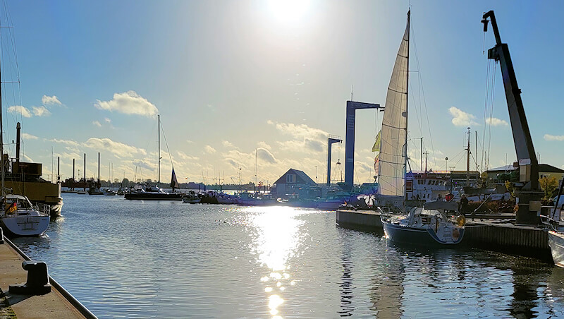 Abendsonne scheint auf die wunderschöne Insel Fehmarn