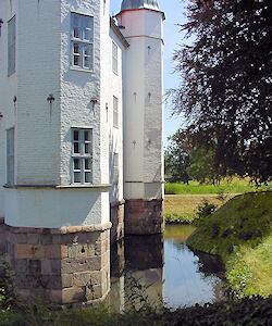 Schlossgraben Ahrensburger Schloss