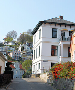 Blankenese - Blick hoch zum Süllberg