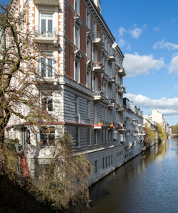 der Isebekkanal in Eimsbüttel - immer ein Naturerlebnis