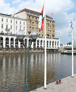 Alsterarkaden in Hamburg Neustadt