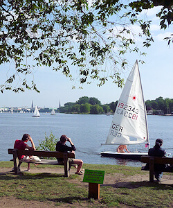 Blick auf die Alster von Harvestehude aus