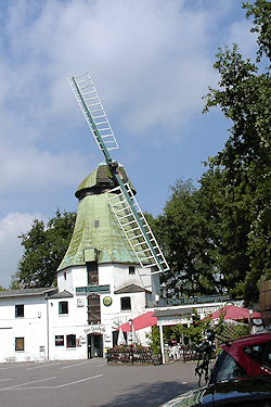 Maler Boller malt für Hamburg Osdorf