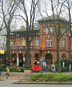 Bahnhofstraße / Waitzstraße in Othmarschen